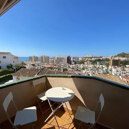 Apartment 3 Bedroom Penthouse Close By Parque De La Paloma